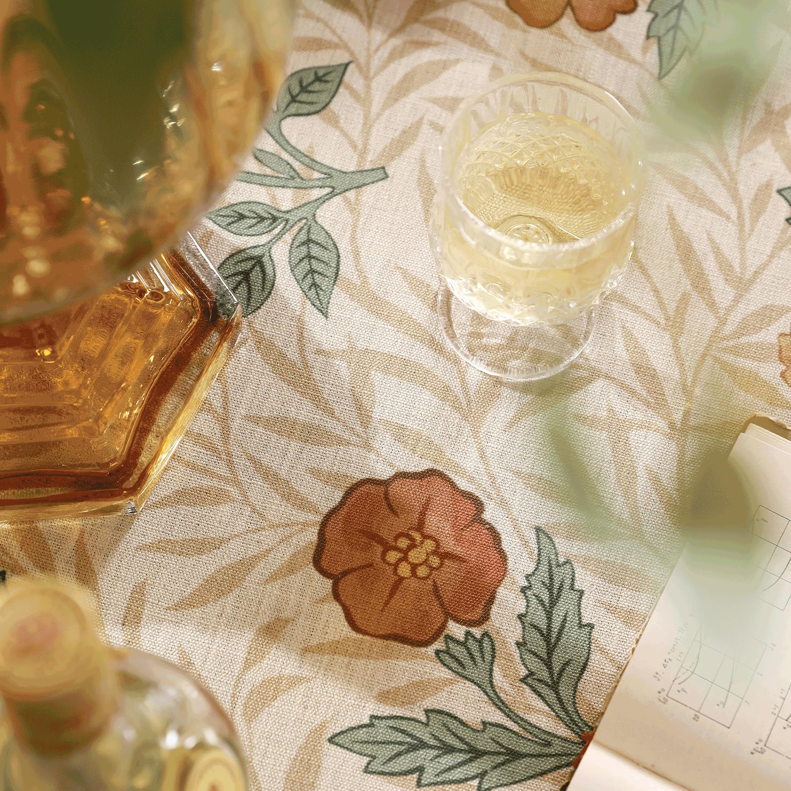 patdrea Vintage Linen Tablecloth,Rectangular,87"x55"-RosaSilvestre A